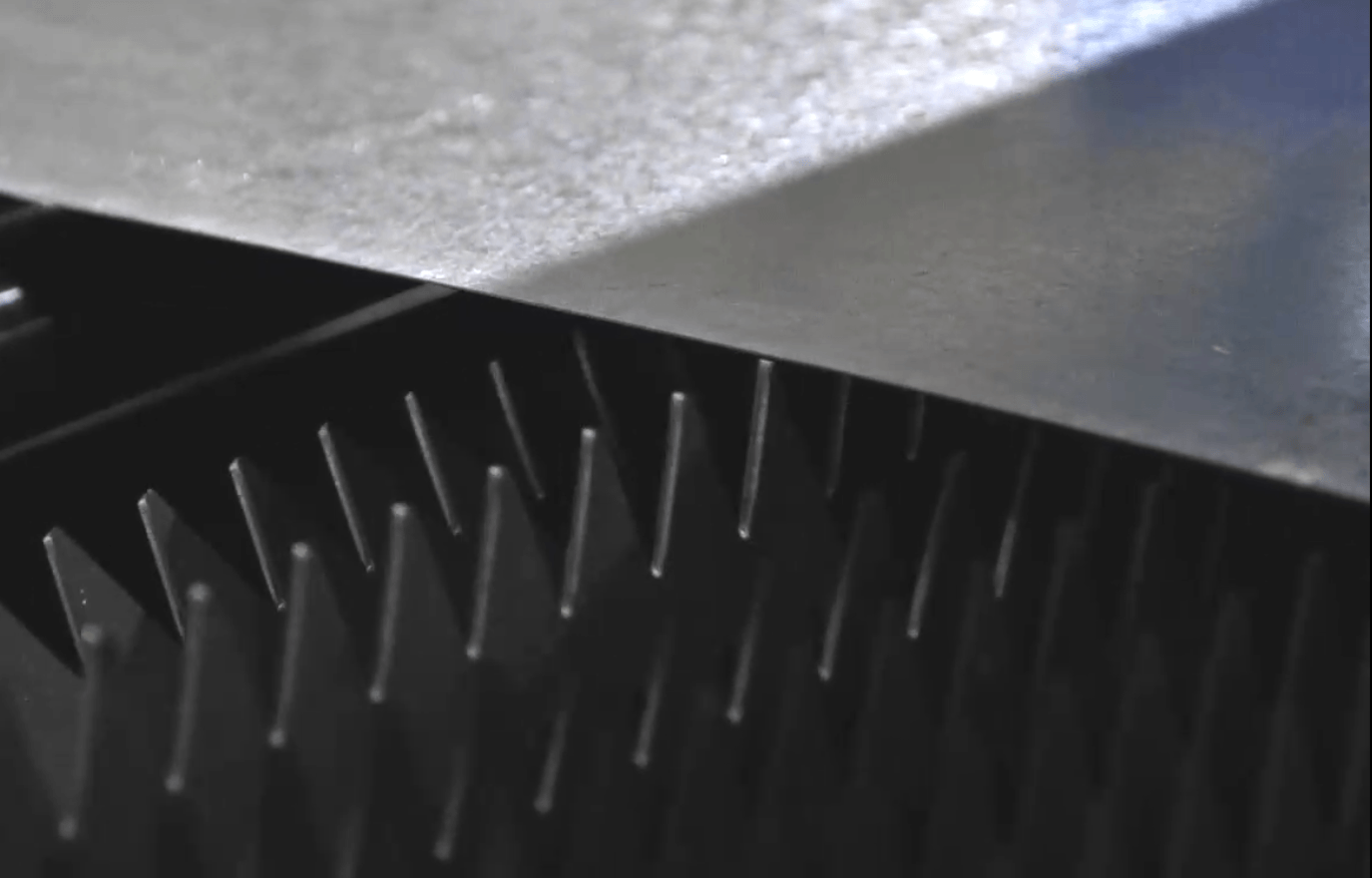 HSG laser cutting machine fully-protective structure